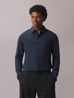 Calvin Klein - Blue Solid Slim Fit Poplin Woven Formal Shirt