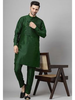 UTSAV FASHION - Green Solid Kurta and Pant