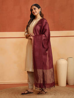 Fabindia - Maroon Silk Blend Hand Woven Dupatta