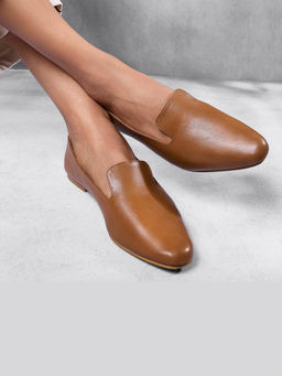 SKO - Hannah in Women Tan Loafers
