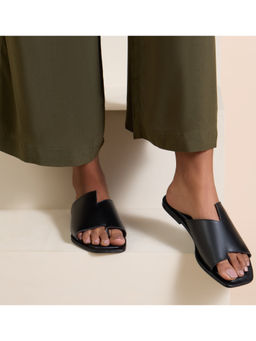 SKO - Corfu Square Women Black Flat Sandals