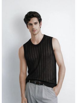 Cove and Lane - Black Textured T-Shirt