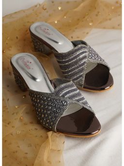 Dollphin - Women Grey Block Heels