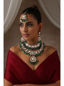 SWABHIMANN - Divye White Polki Necklace with Maang Tikka and Earrings