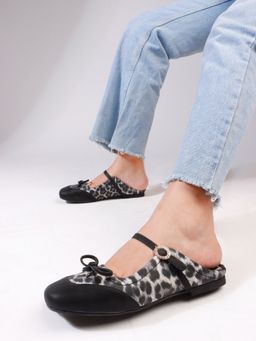 The White Pole - Black and Grey Sandals with Bow and Embellished Buckle for Women