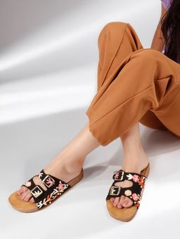 The White Pole - Comfort Slip-On Black Sandals