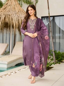 Lush Glam - Mauve Round Neck Kurta With Pant & Dupatta