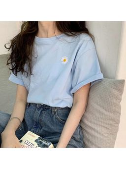 Outzidr - Blue Sunflower Motif T-Shirt