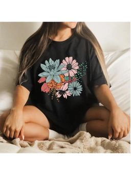 Outzidr - Black Floral Graphic Print T-Shirt