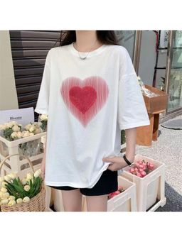 Outzidr - White Heart Graphic Print T-Shirt
