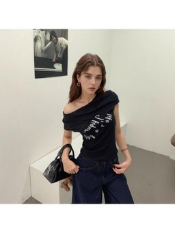 Outzidr - Black Off Shoulder Typography Print T-Shirt