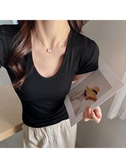 Outzidr - Black Deep V-Neck T-Shirt