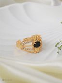 Black color option, Currently selected