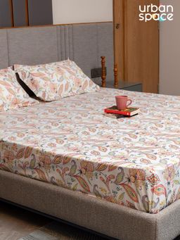 Urban Space - Cotton Bedsheet with Pillow Covers - Iris Pink