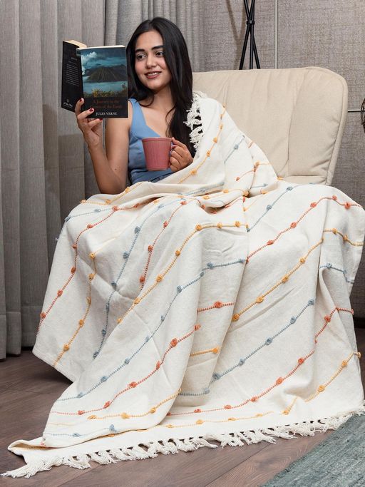 Urban Space Handmade Pure Cotton Sofa Throw Blanket - Boho White