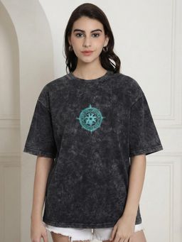RHINO CULT - Gothic Eyes with Wings Graphic Print T-Shirt