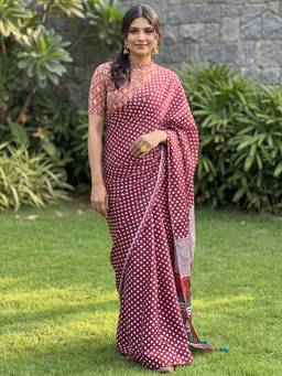 Nyri - Womens Cotton Maroon Printed Saree with Unstitched Blouse