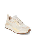 Off White color option, Sold out, Currently selected