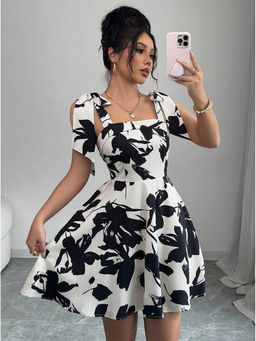 Outzidr - Black Shoulder Tie Up Waist Fitted Dress