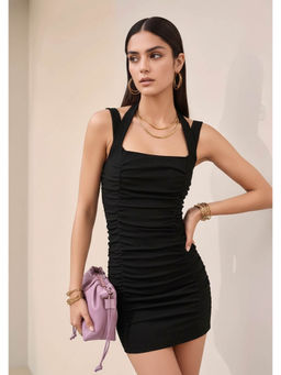 Outzidr - Black Sqaure Neck Ruched Dress