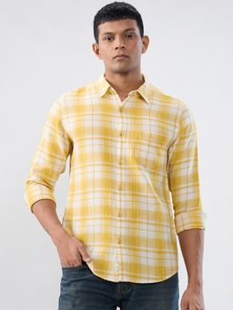 Spykar - Men Yellow Checks Regular Fit Shirt