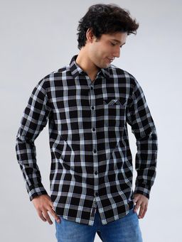 Spykar - Men Black Checks Regular Fit Shirt