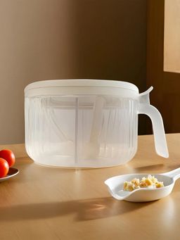 DecorTwist - 4-Compartment Plastic Spice Container Seasoning Box With Lid