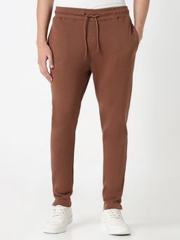 R&B - Men Brown Polycotton Solid Tapered Track Pant