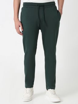 R&B - Men Green Polycotton Solid Tapered Track Pant