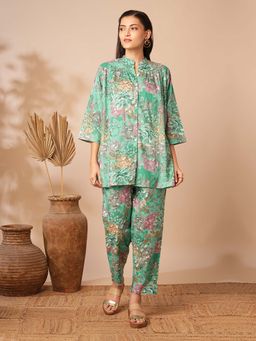 FASHOR - Green Floral Printed A-Line Pleated Co-Ord (Set of 2)