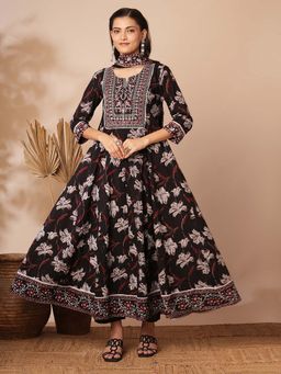 FASHOR - Black Floral Embroidered Anarkali Kurta With Pant And Dupatta (Set of 3)