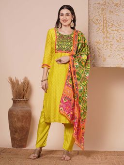 FASHOR - Yellow Printed Embroidered Straight Kurta With Pant And Dupatta (Set of 3)