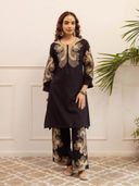 Black color option, Sold out, Currently selected