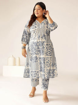 Janasya - Plus Size Off White-Grey Pure Cotton Floral Printed Kurta with Pant
