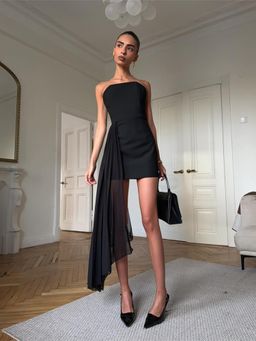 Miakee - Black Solid Bodycon Dress