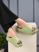 Green color option, Currently selected