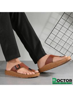 DOCTOR HEALTH SUPER SOFT - Men’s Buckle Thong Comfortable Cushioned Sandals - Tan