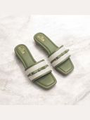 Green color option, Currently selected
