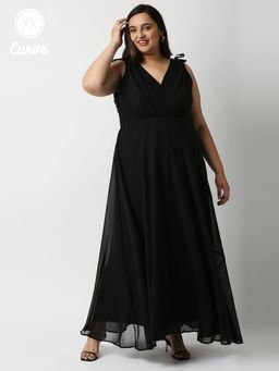 Twenty Dresses by Nykaa Fashion - Curve Black You Look So Magnificent Maxi Dress