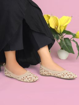 ELLE - Women Beige Ballerina