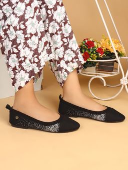 ELLE - Women Black Ballerina