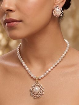 Nuyug - Seraphine Pearl Heirloom Jewellery Set
