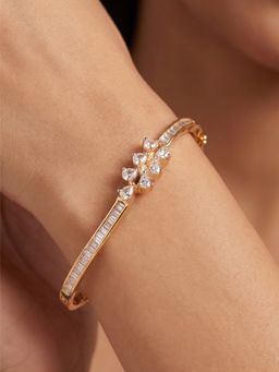 Nuyug - Kinetic Ribbon Cuff Kada (2.3)