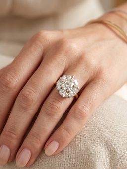 Nuyug - Ivora American Diamond Bloom Ring
