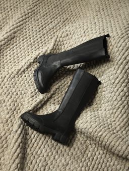Truffle Collection - Black Solid Boots