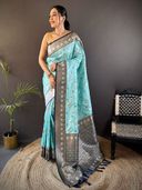 Blue color option, Sold out, Currently selected