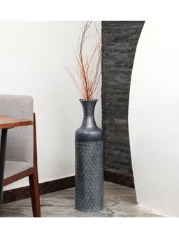 Vedas - V-Viraj Vase