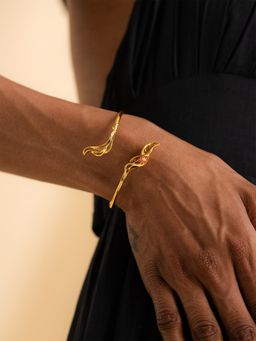 Shaya by CaratLane - 925 Silver Shaya by CaratLane Forged by Setbacks Bracelet in Gold Plated