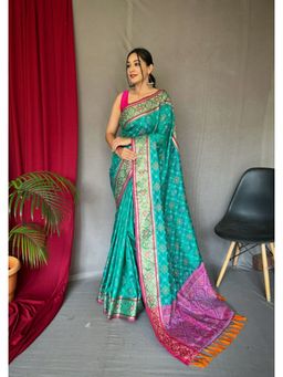 EXCLUSIVA - Green Woven Patola Saree with Unstitched