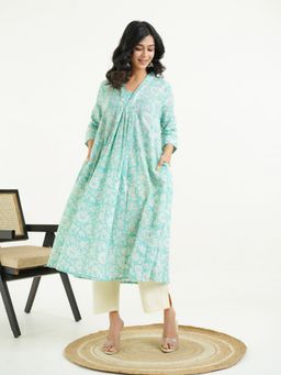 GOODHAND - Pure Cotton Woven Floral Printed Gathered Kurta for Women - Green